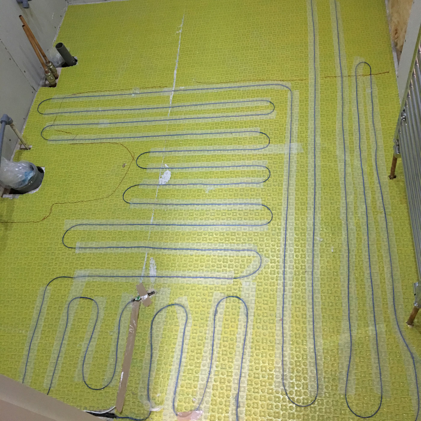 Denham — Main Bathroom